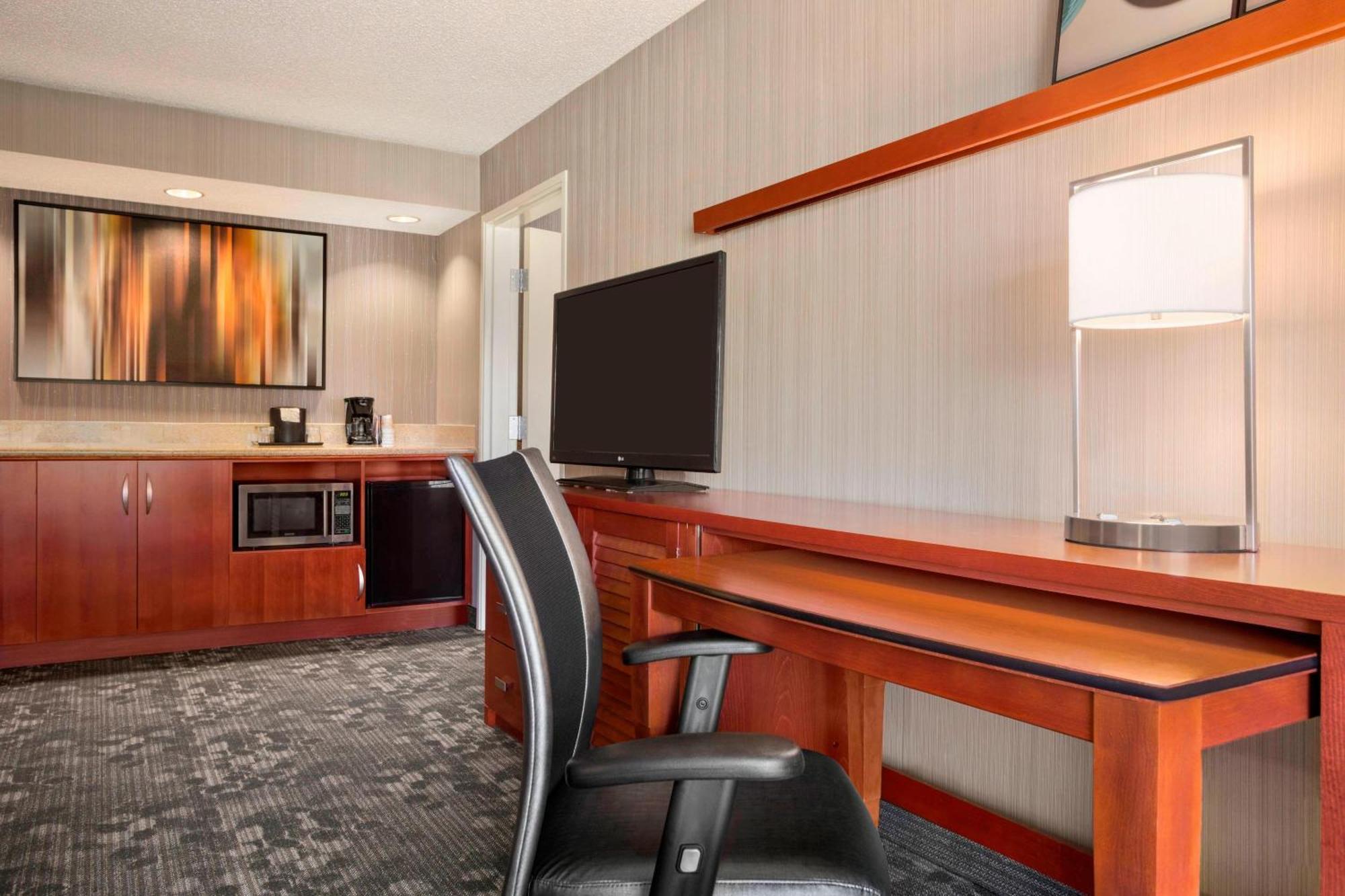 Hotel Courtyard By Marriott Springfield Esterno foto